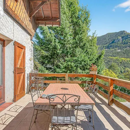 D'hotes Le Montagn'art Bed & Breakfast 4*