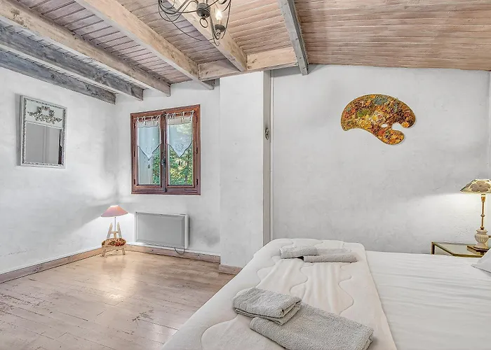 D'hotes Le Montagn'art 4*